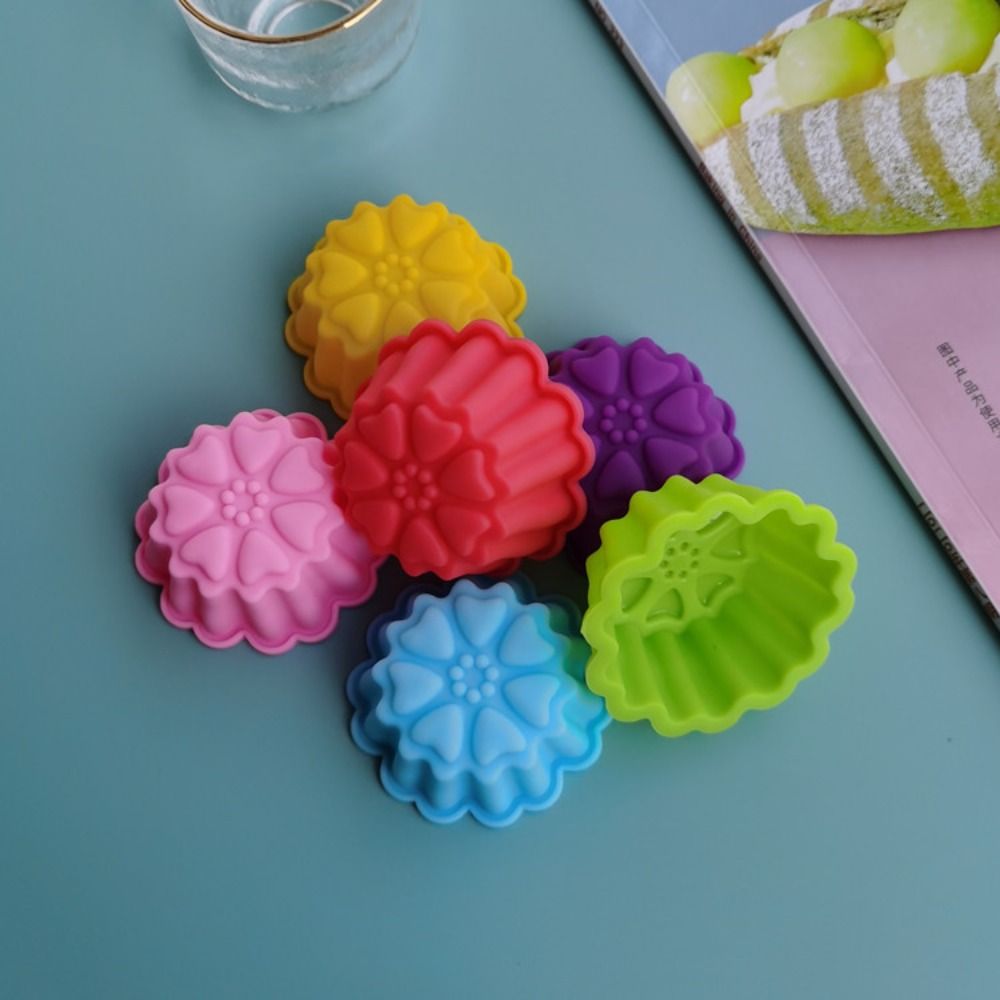 Soap Making Supplies - Cute 5cm Flower Silicone Cake Mold