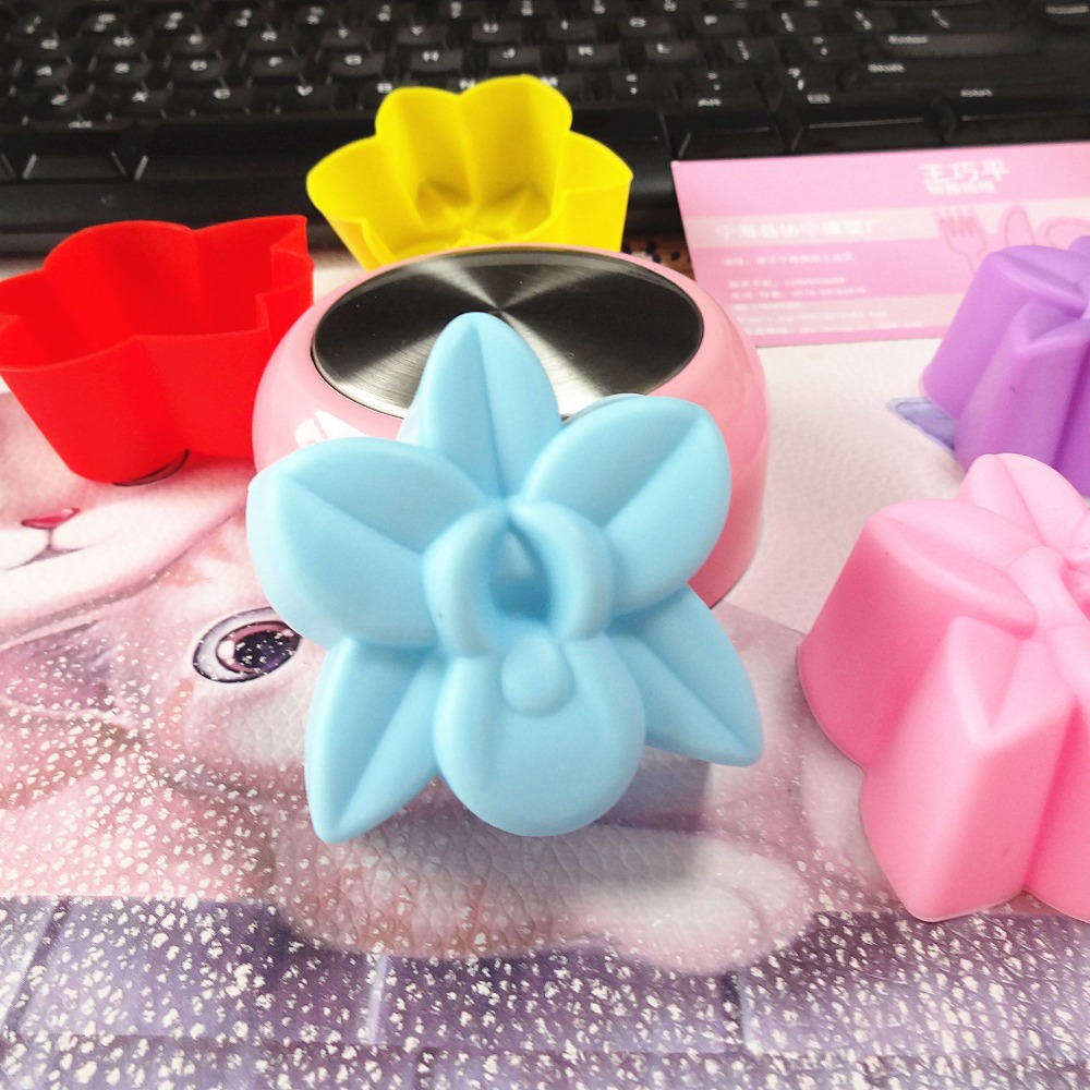 Cute 5cm Flower Silicone Cake  - đánh giá và giá Soap Making Supplies
